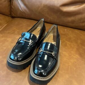 Sam Edelman Black Loafers with Gold Detailing Size 6.5